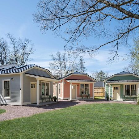Queen City Bungalow & Cottages Burlington Exteriér fotografie