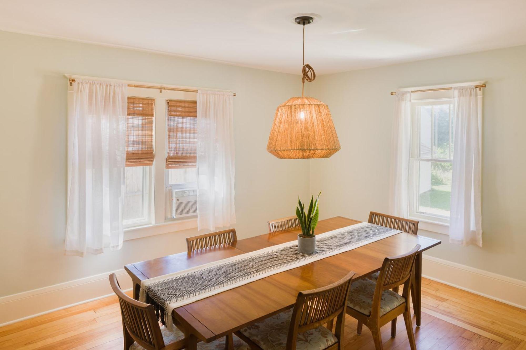 Queen City Bungalow & Cottages Burlington Exteriér fotografie