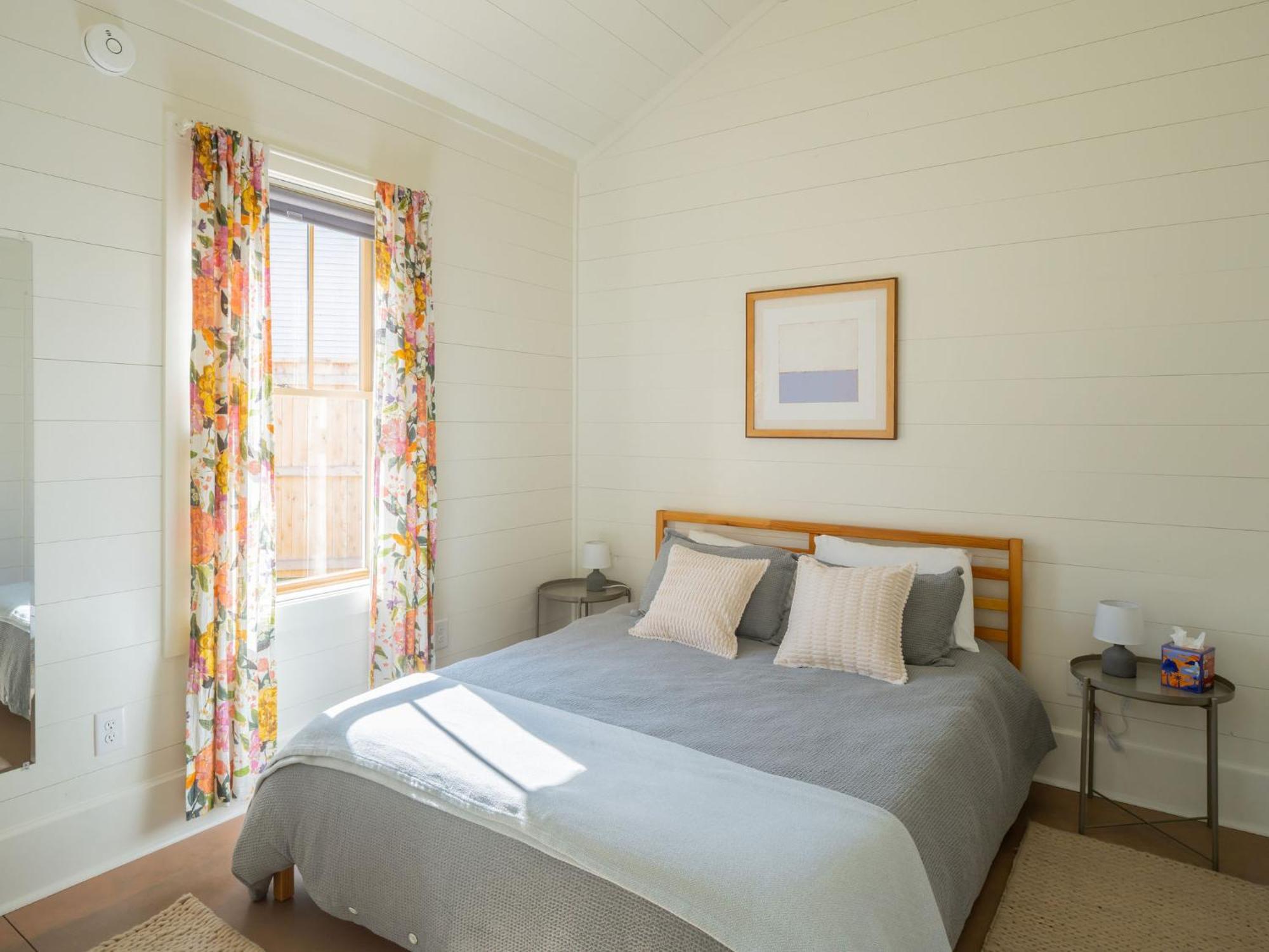 Queen City Bungalow & Cottages Burlington Exteriér fotografie