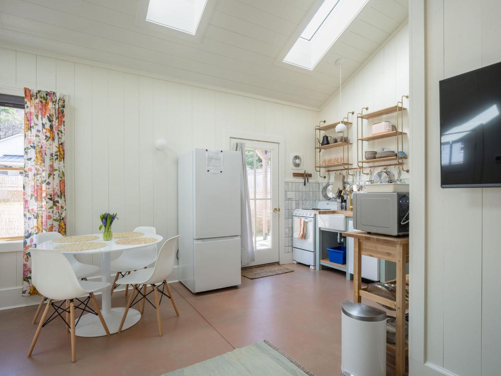 Queen City Bungalow & Cottages Burlington Exteriér fotografie