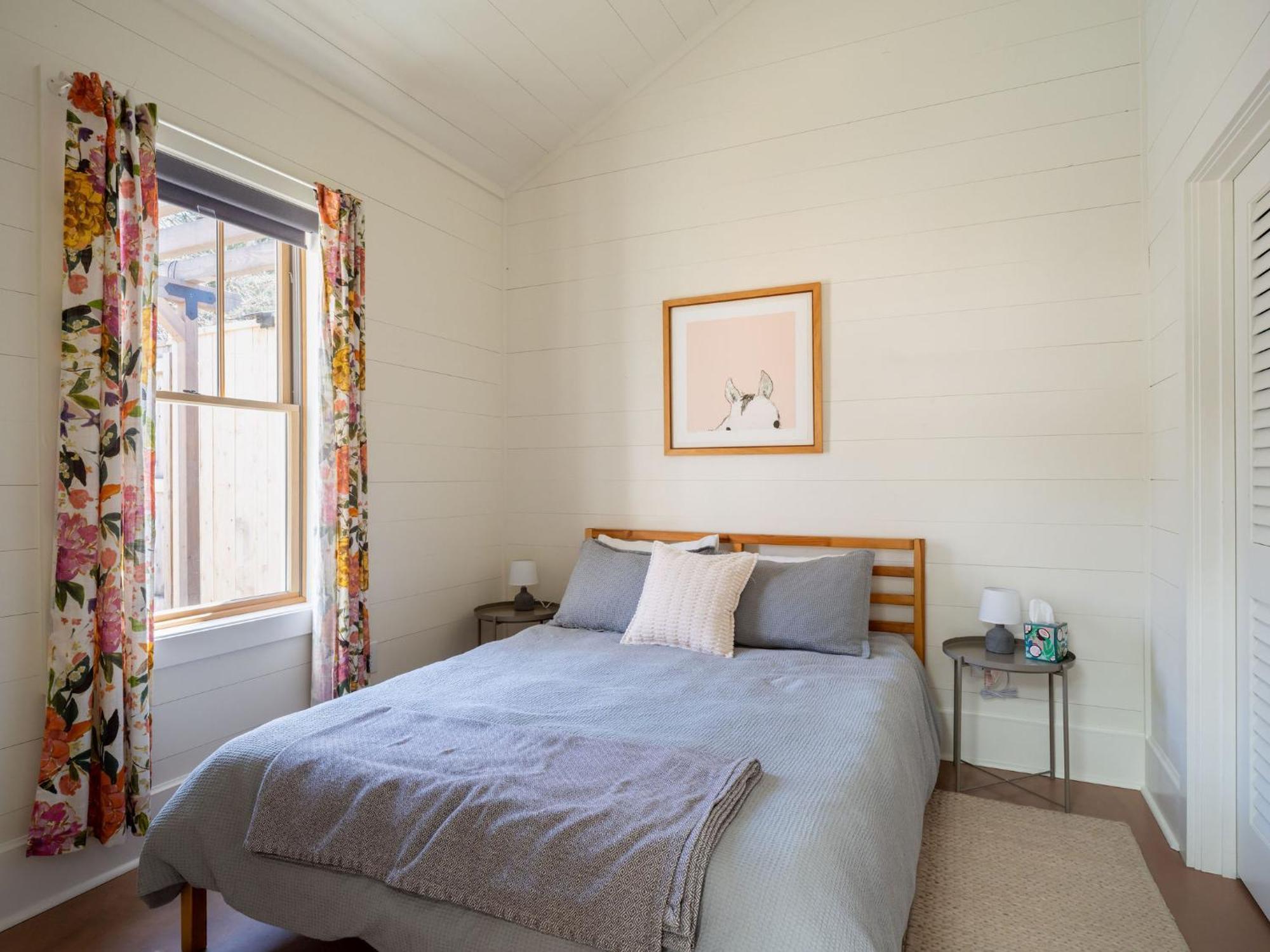 Queen City Bungalow & Cottages Burlington Exteriér fotografie